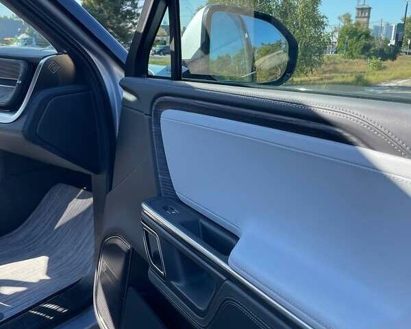 Сірий Rivian R1S, об'ємом двигуна 0 л та пробігом 2 тис. км за 47500 $, фото 33 на Automoto.ua