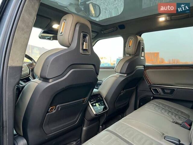 Серый Rivian R1S, объемом двигателя 0 л и пробегом 29 тыс. км за 57490 $, фото 39 на Automoto.ua