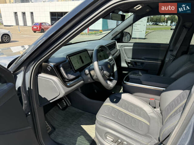 Серый Rivian R1S, объемом двигателя 0 л и пробегом 22 тыс. км за 49999 $, фото 19 на Automoto.ua
