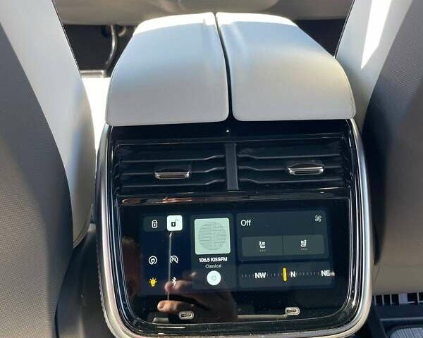 Сірий Rivian R1S, об'ємом двигуна 0 л та пробігом 2 тис. км за 47500 $, фото 40 на Automoto.ua