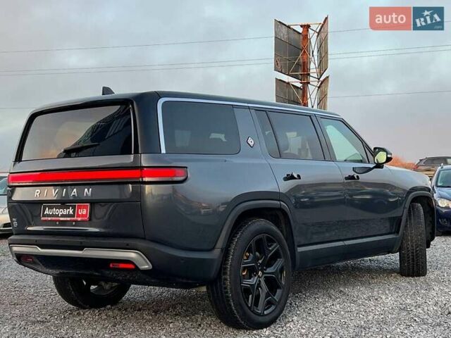Серый Rivian R1S, объемом двигателя 0 л и пробегом 29 тыс. км за 57490 $, фото 6 на Automoto.ua