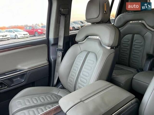 Серый Rivian R1S, объемом двигателя 0 л и пробегом 29 тыс. км за 57490 $, фото 33 на Automoto.ua