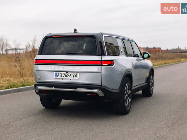 Серый Rivian R1S, объемом двигателя 0 л и пробегом 10 тыс. км за 63000 $, фото 8 на Automoto.ua