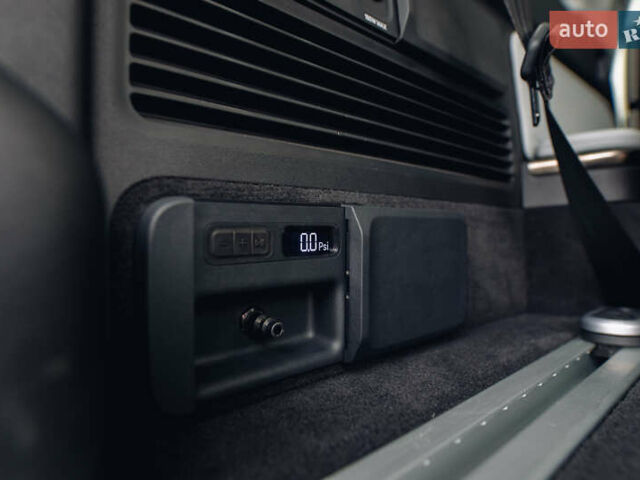 Серый Rivian R1S, объемом двигателя 0 л и пробегом 10 тыс. км за 63000 $, фото 53 на Automoto.ua