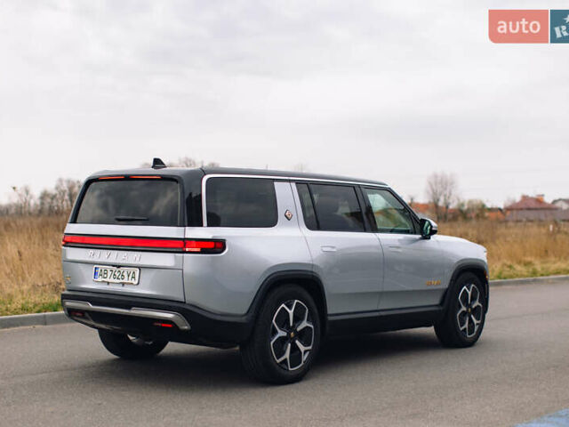 Серый Rivian R1S, объемом двигателя 0 л и пробегом 10 тыс. км за 63000 $, фото 40 на Automoto.ua
