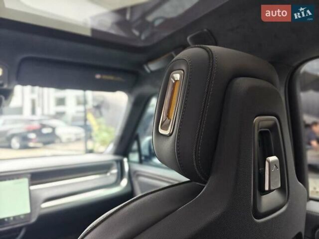 Синий Rivian R1S, объемом двигателя 0 л и пробегом 18 тыс. км за 58900 $, фото 32 на Automoto.ua