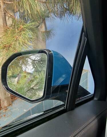 Синий Rivian R1S, объемом двигателя 0 л и пробегом 47 тыс. км за 55300 $, фото 48 на Automoto.ua