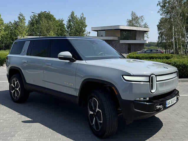 Синий Rivian R1S, объемом двигателя 0 л и пробегом 22 тыс. км за 51500 $, фото 25 на Automoto.ua
