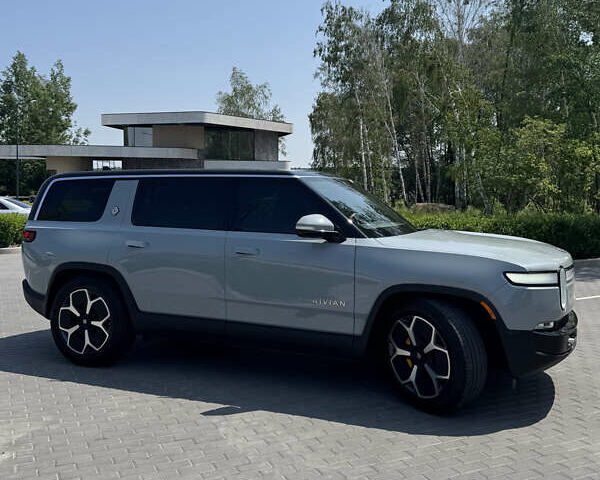 Синий Rivian R1S, объемом двигателя 0 л и пробегом 22 тыс. км за 51500 $, фото 7 на Automoto.ua