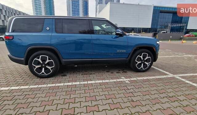 Синий Rivian R1S, объемом двигателя 0 л и пробегом 47 тыс. км за 55300 $, фото 39 на Automoto.ua