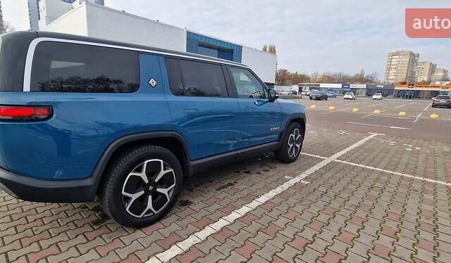 Синий Rivian R1S, объемом двигателя 0 л и пробегом 47 тыс. км за 55300 $, фото 38 на Automoto.ua