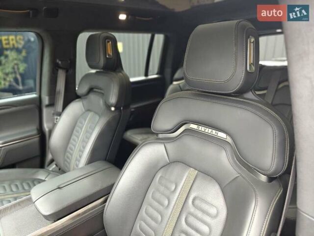 Синий Rivian R1S, объемом двигателя 0 л и пробегом 18 тыс. км за 58900 $, фото 37 на Automoto.ua