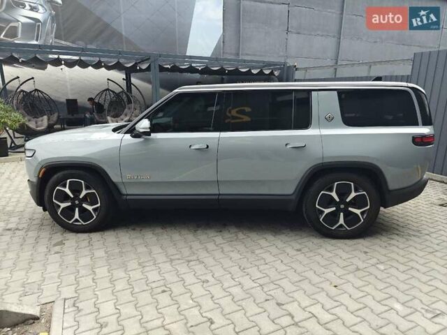 Синий Rivian R1S, объемом двигателя 0 л и пробегом 18 тыс. км за 58900 $, фото 4 на Automoto.ua