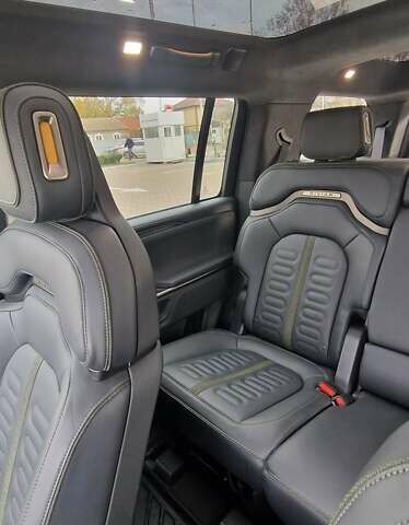 Синий Rivian R1S, объемом двигателя 0 л и пробегом 47 тыс. км за 55300 $, фото 7 на Automoto.ua