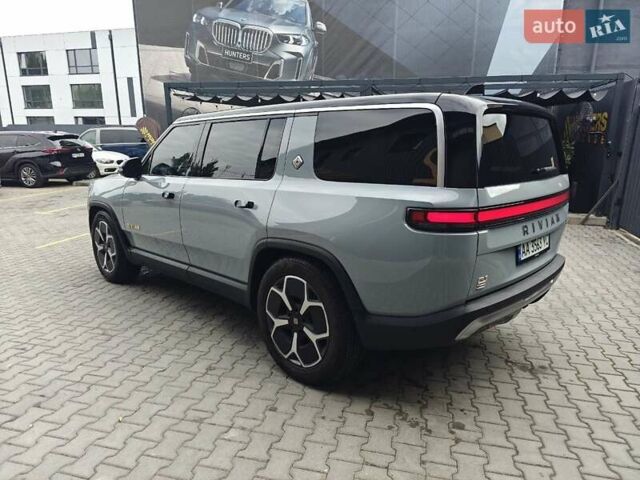 Синий Rivian R1S, объемом двигателя 0 л и пробегом 18 тыс. км за 58900 $, фото 3 на Automoto.ua