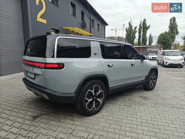 Синий Rivian R1S, объемом двигателя 0 л и пробегом 18 тыс. км за 58900 $, фото 2 на Automoto.ua