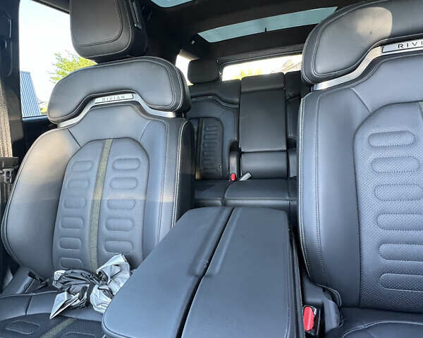 Зеленый Rivian R1S, объемом двигателя 0 л и пробегом 33 тыс. км за 47400 $, фото 7 на Automoto.ua