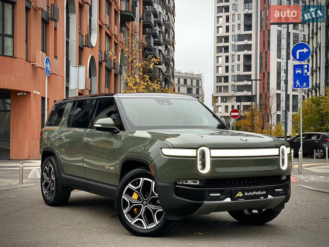 Зеленый Rivian R1S, объемом двигателя 0 л и пробегом 34 тыс. км за 46990 $, фото 1 на Automoto.ua