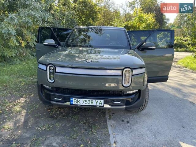 Зелений Rivian R1S, об'ємом двигуна 0 л та пробігом 30 тис. км за 42300 $, фото 26 на Automoto.ua