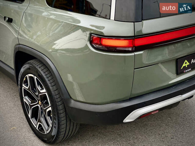 Зеленый Rivian R1S, объемом двигателя 0 л и пробегом 34 тыс. км за 46990 $, фото 8 на Automoto.ua
