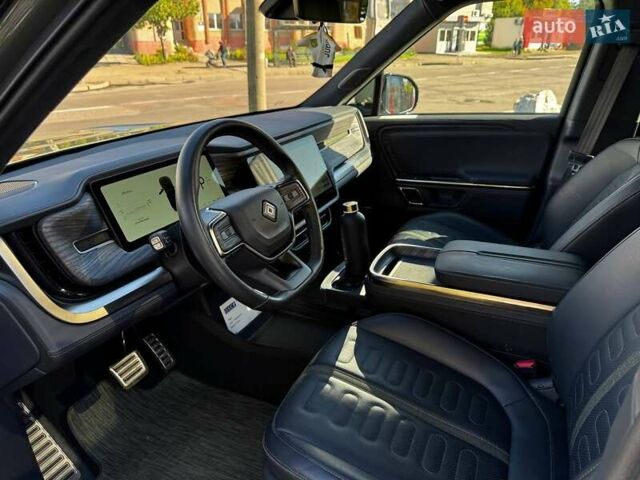 Зелений Rivian R1S, об'ємом двигуна 0 л та пробігом 33 тис. км за 48500 $, фото 9 на Automoto.ua