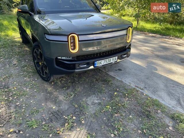Зелений Rivian R1S, об'ємом двигуна 0 л та пробігом 30 тис. км за 42300 $, фото 40 на Automoto.ua