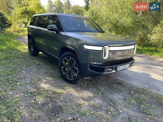 Зелений Rivian R1S, об'ємом двигуна 0 л та пробігом 30 тис. км за 42300 $, фото 30 на Automoto.ua