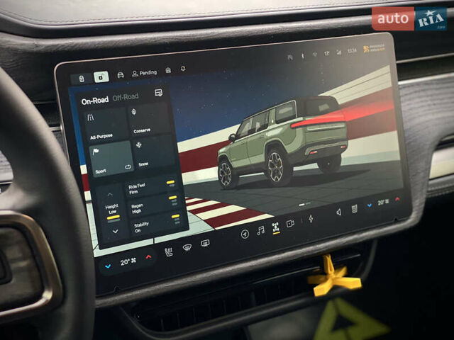Зеленый Rivian R1S, объемом двигателя 0 л и пробегом 34 тыс. км за 46990 $, фото 33 на Automoto.ua