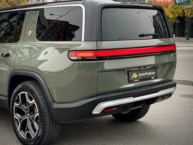 Зеленый Rivian R1S, объемом двигателя 0 л и пробегом 34 тыс. км за 46990 $, фото 6 на Automoto.ua