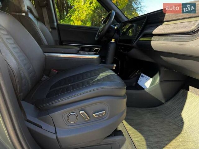 Зелений Rivian R1S, об'ємом двигуна 0 л та пробігом 33 тис. км за 48500 $, фото 15 на Automoto.ua