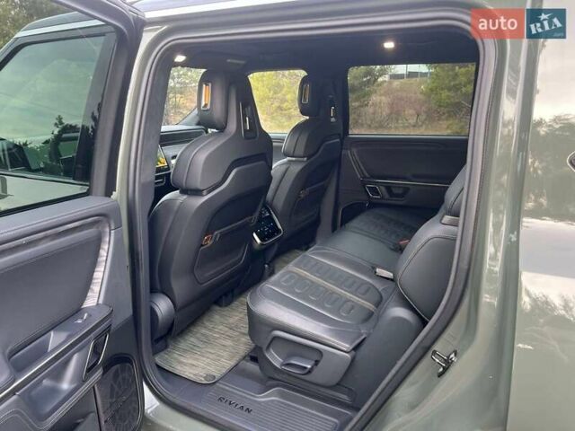 Зеленый Rivian R1S, объемом двигателя 0 л и пробегом 42 тыс. км за 58500 $, фото 16 на Automoto.ua