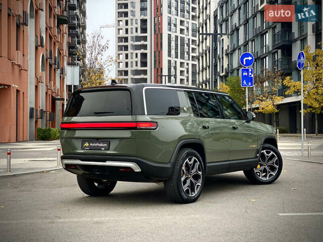 Зеленый Rivian R1S, объемом двигателя 0 л и пробегом 34 тыс. км за 46990 $, фото 5 на Automoto.ua