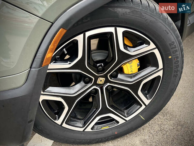 Зеленый Rivian R1S, объемом двигателя 0 л и пробегом 34 тыс. км за 46990 $, фото 13 на Automoto.ua