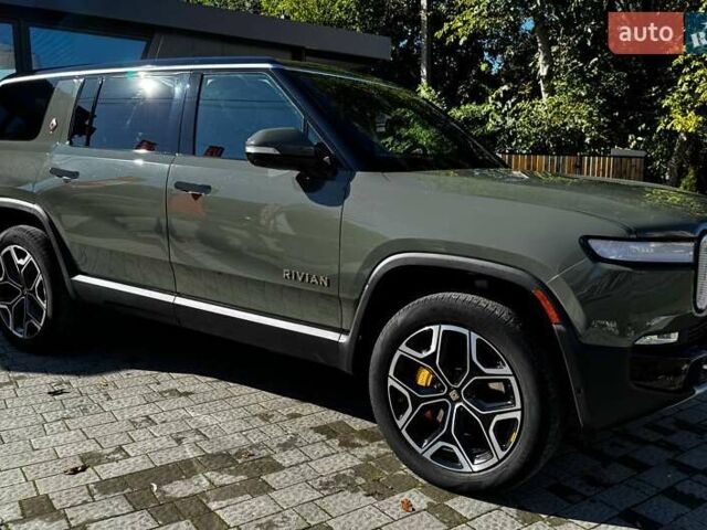 Зелений Rivian R1S, об'ємом двигуна 0 л та пробігом 33 тис. км за 48500 $, фото 6 на Automoto.ua