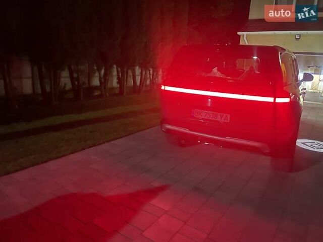 Зелений Rivian R1S, об'ємом двигуна 0 л та пробігом 30 тис. км за 42300 $, фото 45 на Automoto.ua