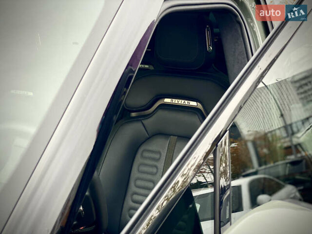 Зеленый Rivian R1S, объемом двигателя 0 л и пробегом 34 тыс. км за 46990 $, фото 27 на Automoto.ua