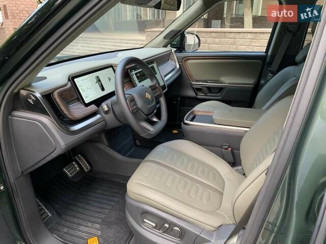 Зеленый Rivian R1S, объемом двигателя 0 л и пробегом 17 тыс. км за 50000 $, фото 27 на Automoto.ua