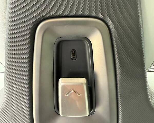 Зеленый Rivian R1S, объемом двигателя 0 л и пробегом 11 тыс. км за 49999 $, фото 149 на Automoto.ua