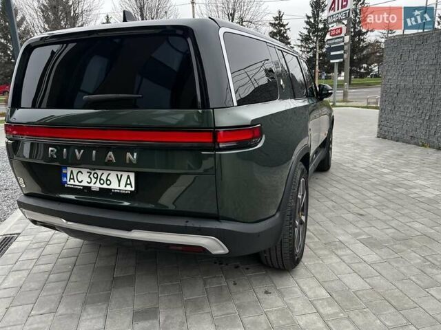 Зелений Rivian R1S, об'ємом двигуна 0 л та пробігом 35 тис. км за 54500 $, фото 2 на Automoto.ua