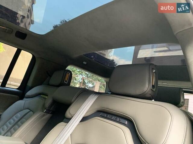 Зеленый Rivian R1S, объемом двигателя 0 л и пробегом 17 тыс. км за 50000 $, фото 39 на Automoto.ua