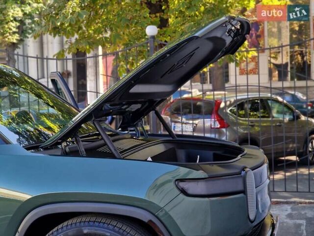 Зеленый Rivian R1S, объемом двигателя 0 л и пробегом 34 тыс. км за 79990 $, фото 50 на Automoto.ua