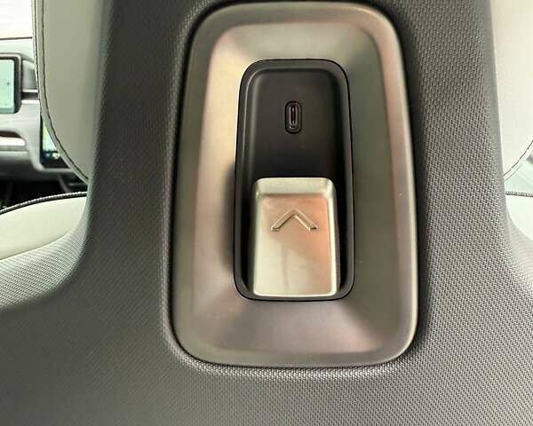 Зеленый Rivian R1S, объемом двигателя 0 л и пробегом 11 тыс. км за 49999 $, фото 185 на Automoto.ua