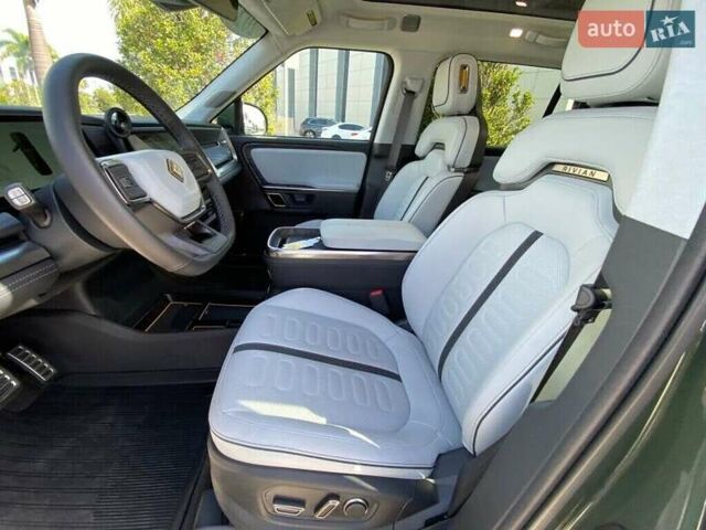 Зелений Rivian R1S, об'ємом двигуна 0 л та пробігом 2 тис. км за 28400 $, фото 6 на Automoto.ua