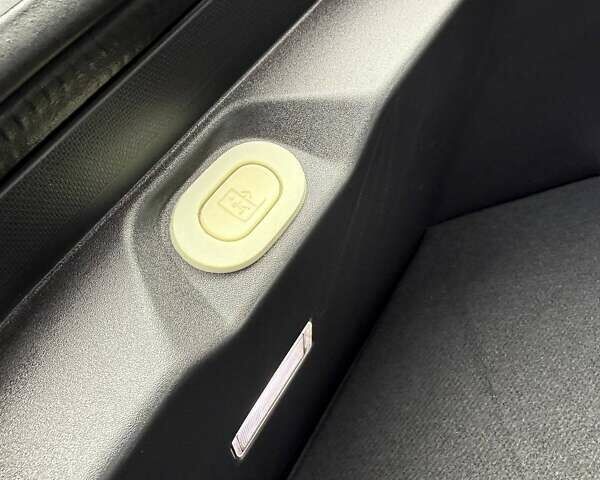 Зеленый Rivian R1S, объемом двигателя 0 л и пробегом 11 тыс. км за 49999 $, фото 90 на Automoto.ua
