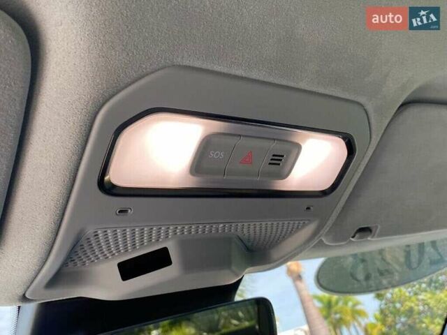 Зелений Rivian R1S, об'ємом двигуна 0 л та пробігом 2 тис. км за 28400 $, фото 9 на Automoto.ua