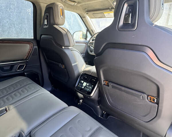 Зеленый Rivian R1S, объемом двигателя 0 л и пробегом 5 тыс. км за 49999 $, фото 10 на Automoto.ua