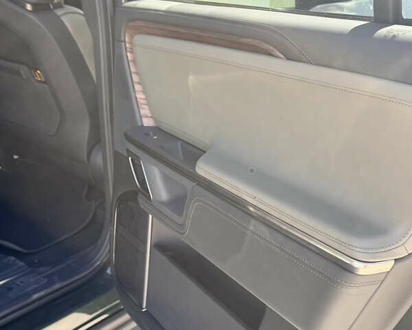 Зеленый Rivian R1S, объемом двигателя 0 л и пробегом 5 тыс. км за 49999 $, фото 3 на Automoto.ua