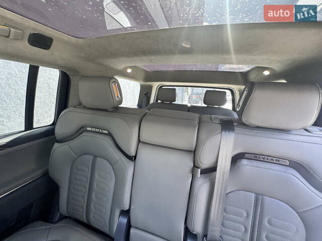 Зеленый Rivian R1S, объемом двигателя 0 л и пробегом 5 тыс. км за 49999 $, фото 15 на Automoto.ua