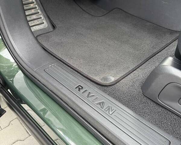 Зеленый Rivian R1S, объемом двигателя 0 л и пробегом 11 тыс. км за 49999 $, фото 100 на Automoto.ua