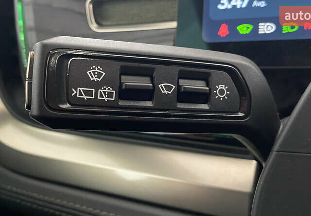 Зелений Rivian R1S, об'ємом двигуна 0 л та пробігом 26 тис. км за 49950 $, фото 16 на Automoto.ua